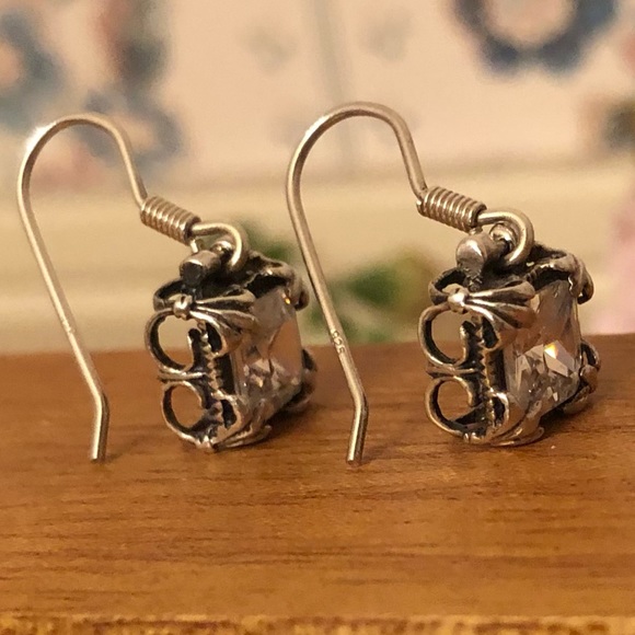 Silpada Sterling Silver Cubic Zirconia Uptown Earrings W0975 - Picture 5 of 16